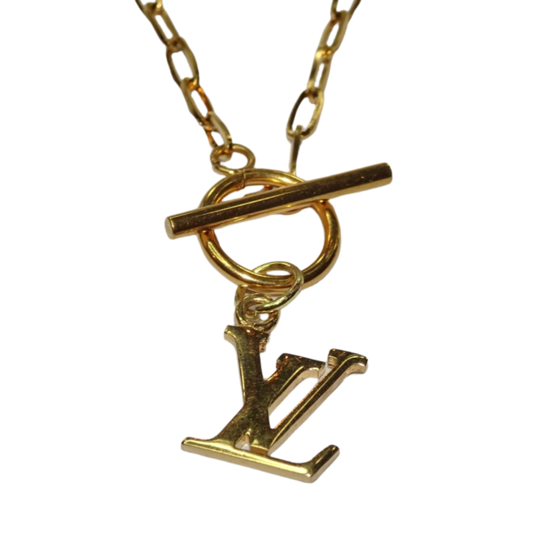 Iconic LV Monogram 18ct gold paperclip toggle necklace