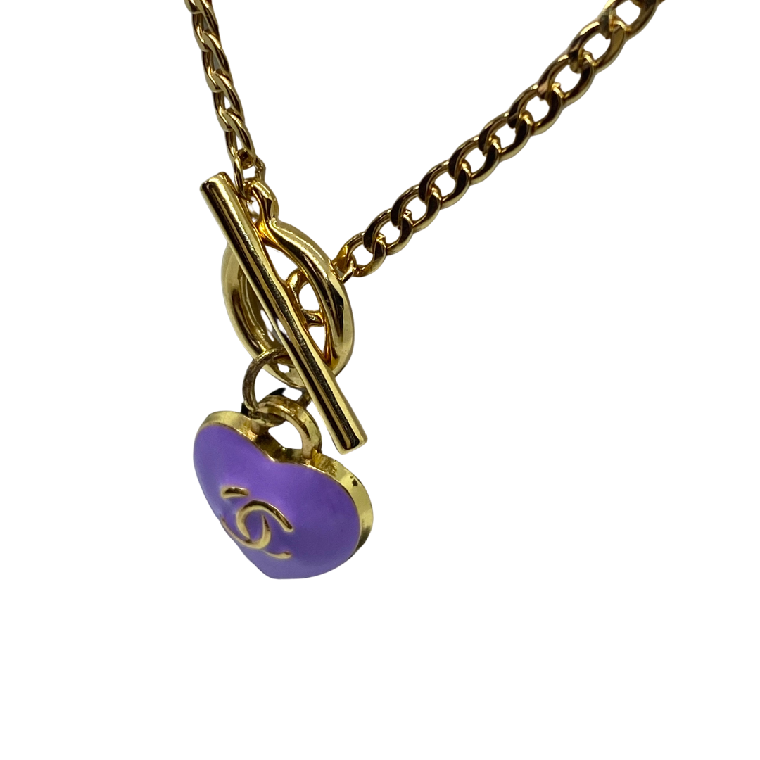 23ct Gold Plated Toggle Clasp Chain with Lilac CC Heart Pendant - zbyzo